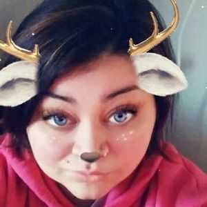 Meet your Posher, Lauralee